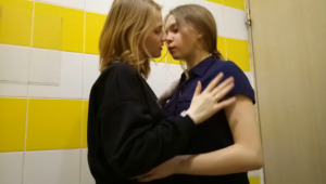 Hot Lesbo Session
