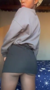 18 Year Old Mzansi School Girl Shows Her Booty And Pussy