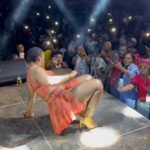 Zodwa Wabantu Spreading Legs